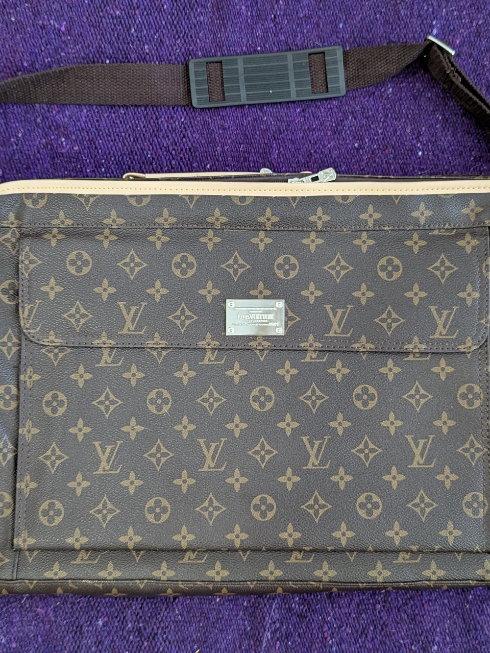 Knockoff Louis Vuitton Brown Monogram Messenger Briefcase with Tan Trim